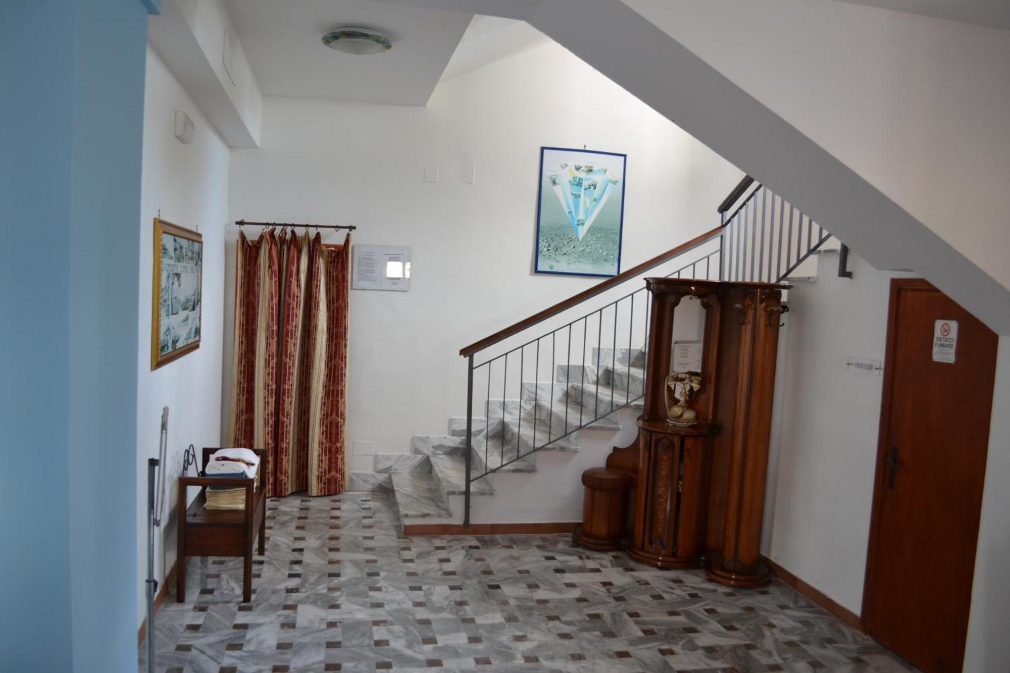 Beach Hotel Диаманте Екстериор снимка