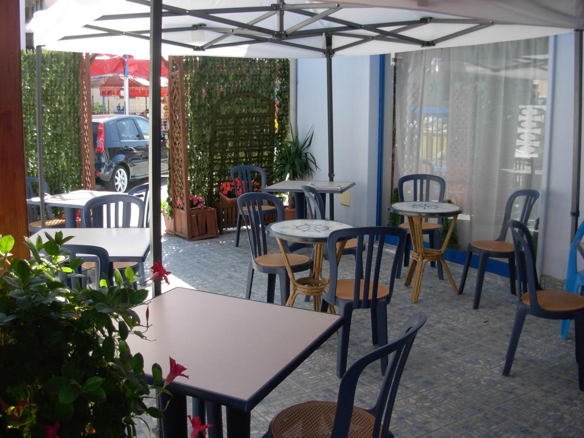 Beach Hotel Диаманте Екстериор снимка