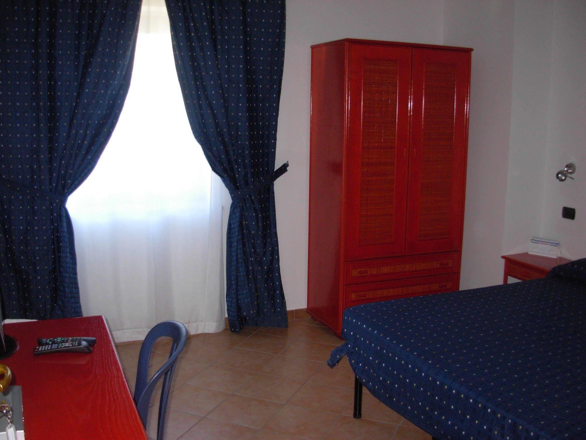 Beach Hotel Диаманте Екстериор снимка